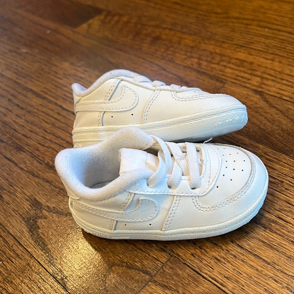 Nike Force 1 Crib-Baby Bootie- all white- size 4C